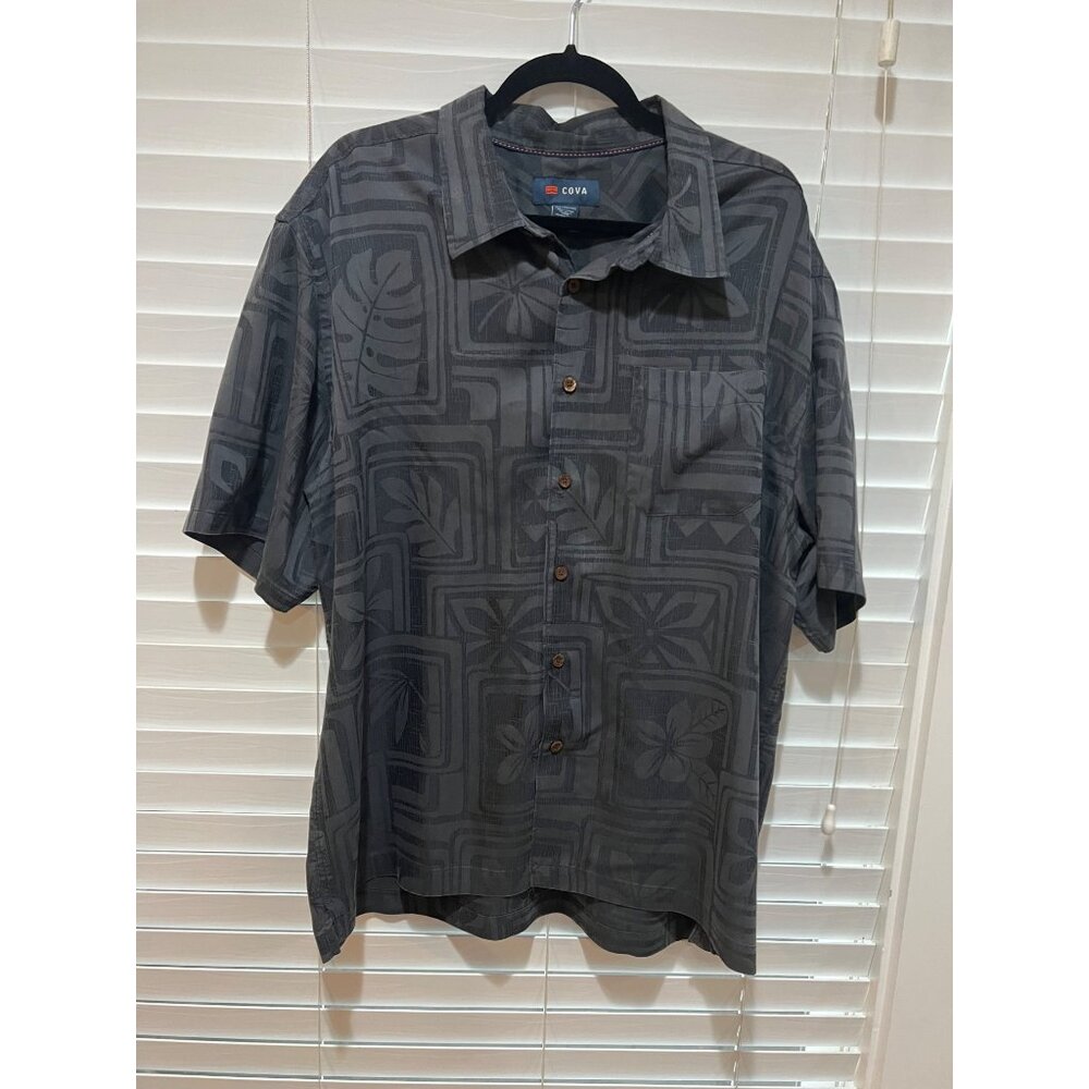 Cova Short Sleeve Button Up Shirt - Size XXL‎